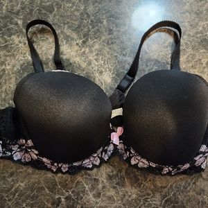 Adore Me Black and Pink Push Up bra 40C LIKE NEW